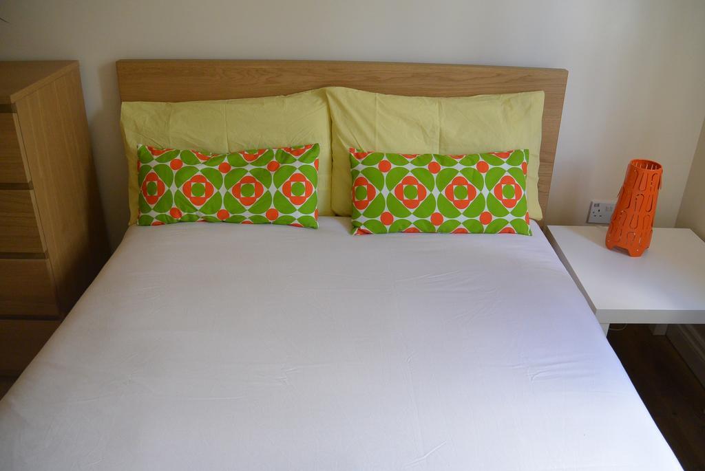 לונדון Cambridge Guesthouse מראה חיצוני תמונה