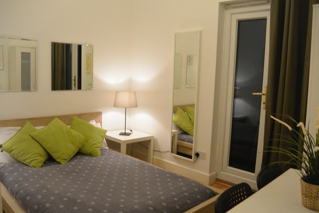 לונדון Cambridge Guesthouse מראה חיצוני תמונה